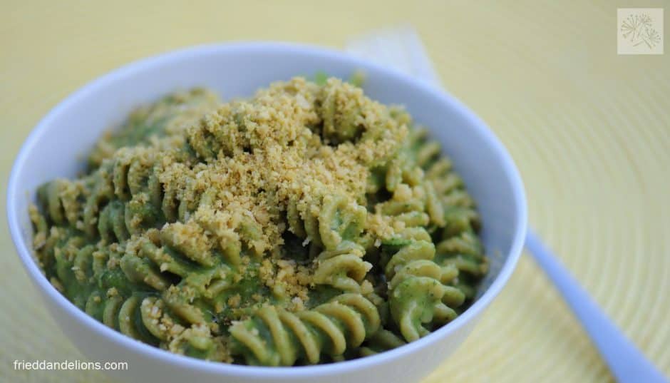 green-macaroni